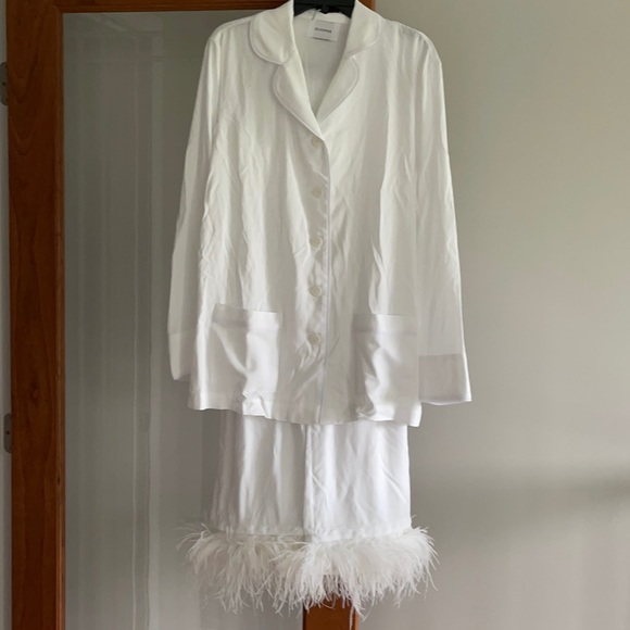 The Sleeper Party Pajama Set with Feathers - Picture 5 of 13